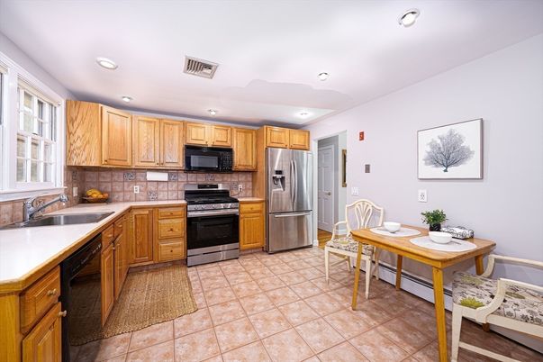 Dining room, Interior, Kitchen, Recessed Lighting, Stainless Steel Appliances