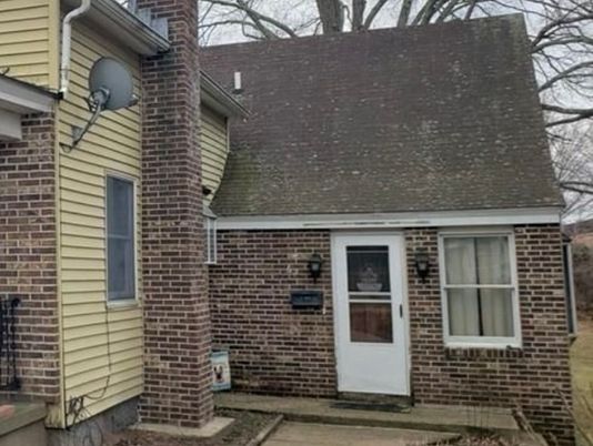 Exterior, Facade, Brick Facade, Cape Cod