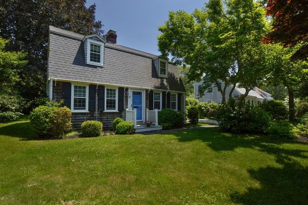 Exterior, Facade, Cape Cod