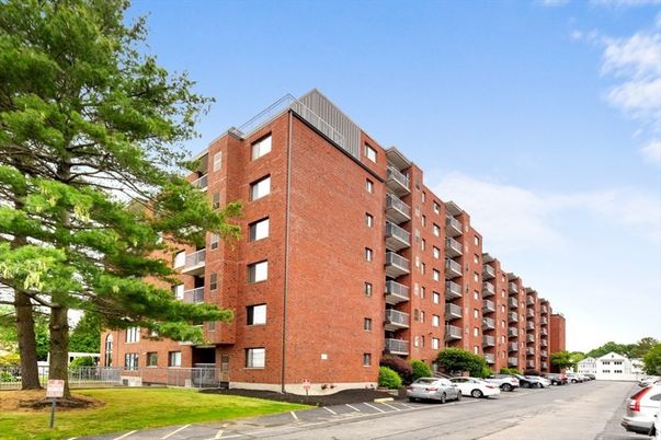 Exterior, Facade, Condo Building