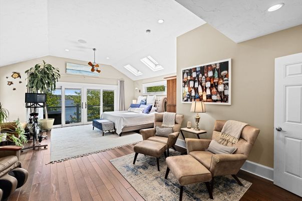 Bedroom, Interior, Pendant Lights, Recessed Lighting, Wood Texture Flooring