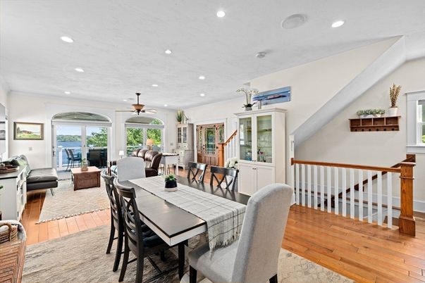 Dining room, Interior, Living room, Recessed Lighting, Wood Texture Flooring