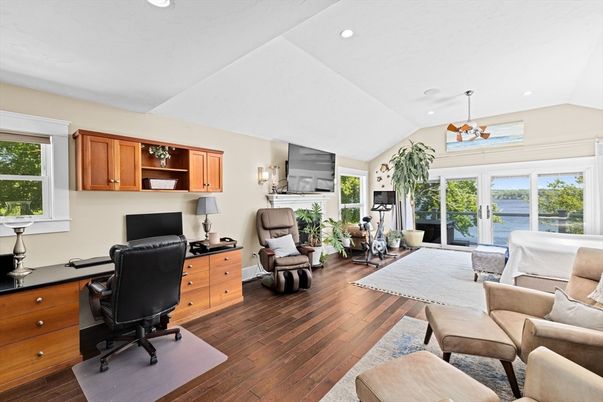 Home Office, Interior, Living room, Recessed Lighting, Water, Wood Texture Flooring