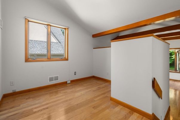 Empty room, Interior, Wooden Beams, Wood Texture Flooring