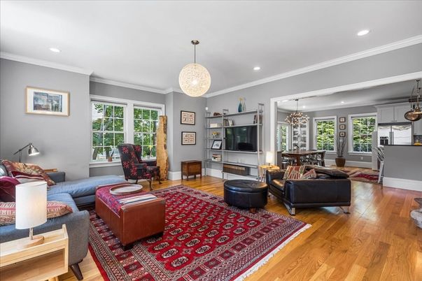 Dining room, Interior, Living room, Pendant Lights, Recessed Lighting, Wood Texture Flooring