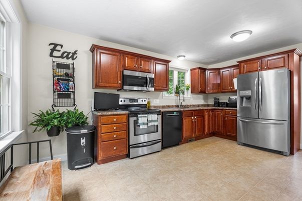 Interior, Kitchen, Stainless Steel Appliances