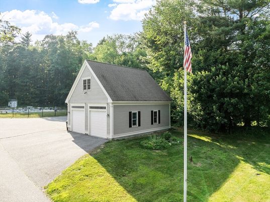 Backyard, Detached Garage, Exterior