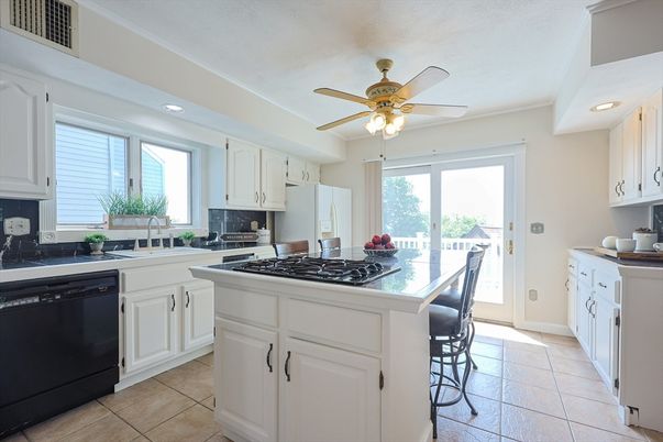 Interior, Kitchen, Recessed Lighting
