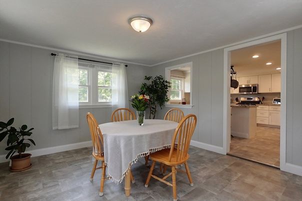 Dining room, Interior, Kitchen, Recessed Lighting