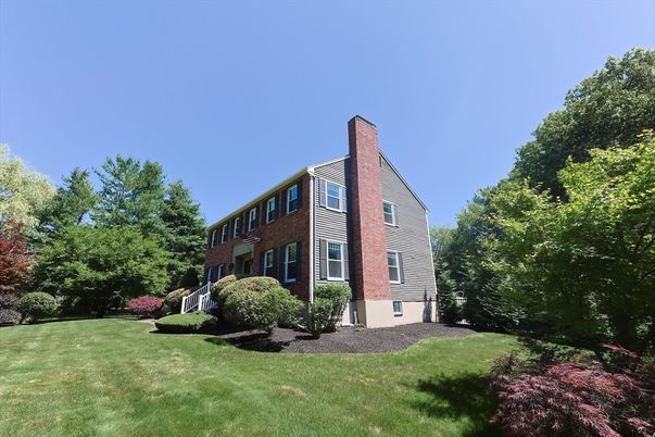 Backyard, Exterior, Facade, Brick Facade, Georgian