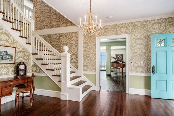 Chandelier, Interior, Piano, Wood Texture Flooring