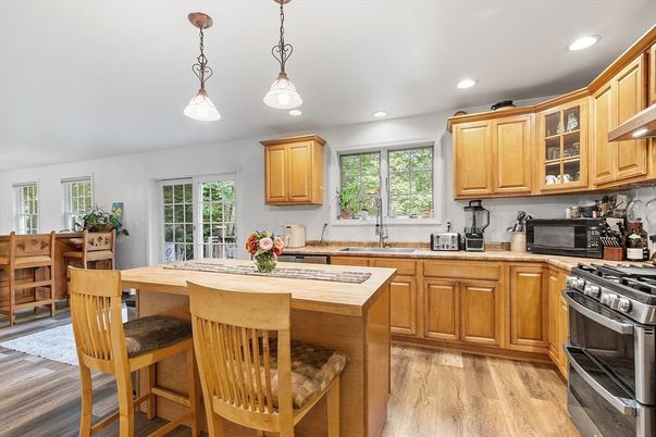 Interior, Kitchen, Pendant Lights, Recessed Lighting, Wood Texture Flooring
