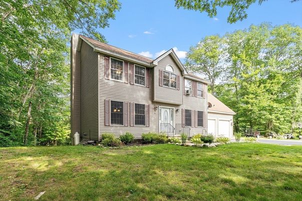 Attached, Backyard, Exterior, Facade, Georgian