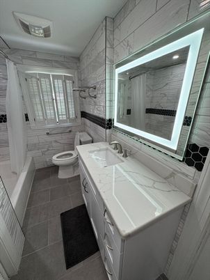 Bathroom, Interior, Marble Walls, Recessed Lighting