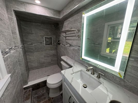 Bathroom, Interior, Marble Walls, Recessed Lighting