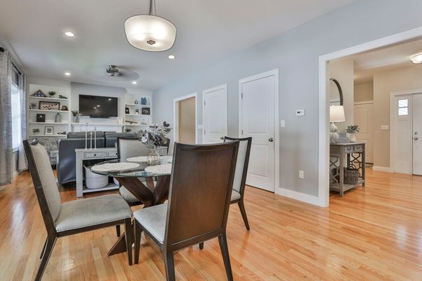 Dining room, Interior, Living room, Recessed Lighting, Wood Texture Flooring