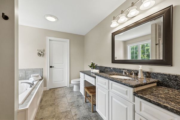 Bathroom, Dual Sink Vanities, Interior, Recessed Lighting