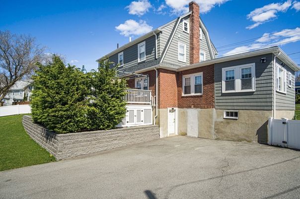 Exterior, Facade, Brick Facade, Cape Cod