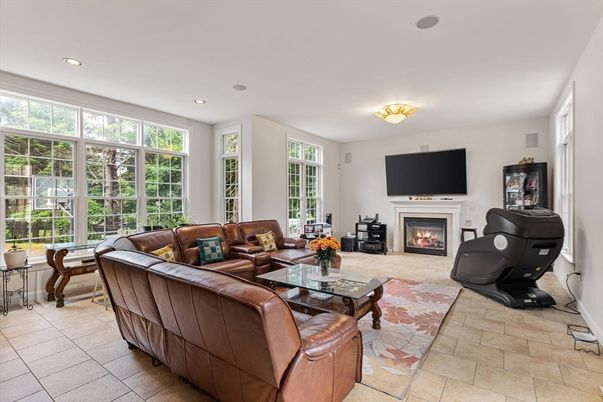 Fireplace, Interior, Living room, Recessed Lighting