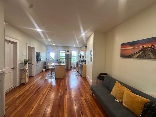 Dining room, Interior, Kitchen, Recessed Lighting, Wood Texture Flooring