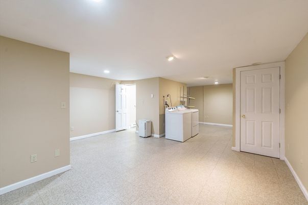 Interior, Recessed Lighting, Washer