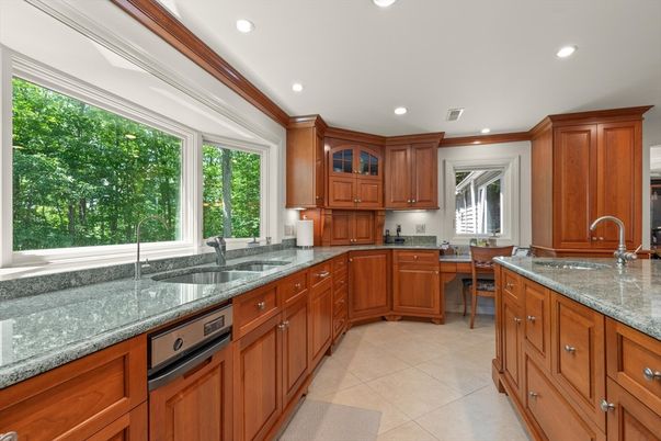 Dining room, Interior, Kitchen, Recessed Lighting
