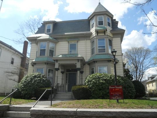 Exterior, Facade, Queen Anne Victorian