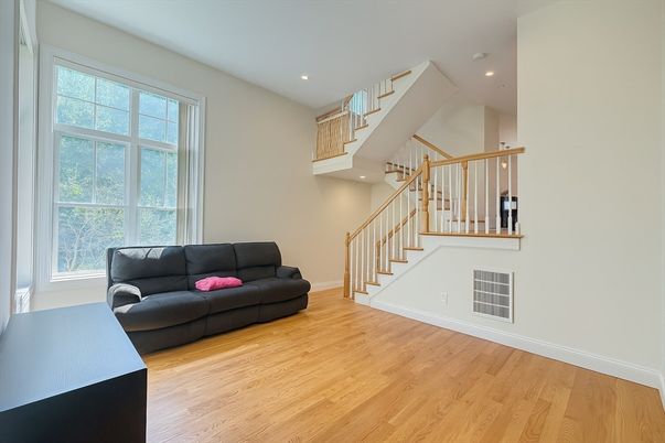 Interior, Recessed Lighting, Wood Texture Flooring
