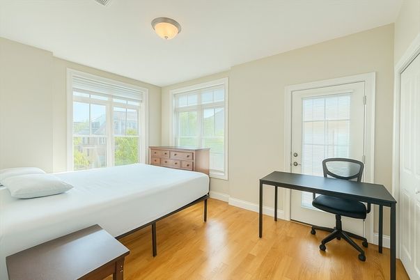 Bedroom, Home Office, Interior, Wood Texture Flooring