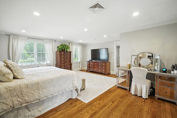 Bedroom, Home Office, Interior, Recessed Lighting, Wood Texture Flooring
