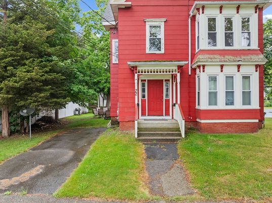 Exterior, Facade, American Foursquare