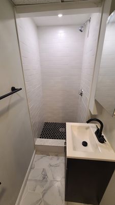 Bathroom, Interior, Marble, Recessed Lighting