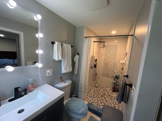 Bathroom, Interior, Recessed Lighting