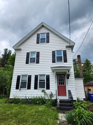 Exterior, Facade, Queen Anne Victorian
