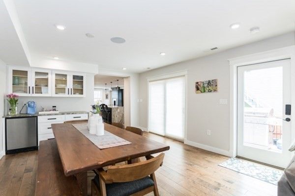 Dining room, Interior, Kitchen, Pendant Lights, Recessed Lighting, Wood Texture Flooring