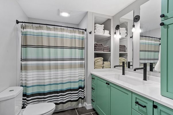 Bathroom, Interior, Recessed Lighting