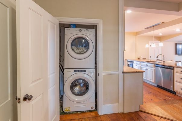 Interior, Kitchen, Pendant Lights, Recessed Lighting, Utility Closets, Washer, Wood Texture Flooring