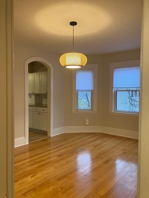 Empty room, Interior, Pendant Lights, Wood Texture Flooring