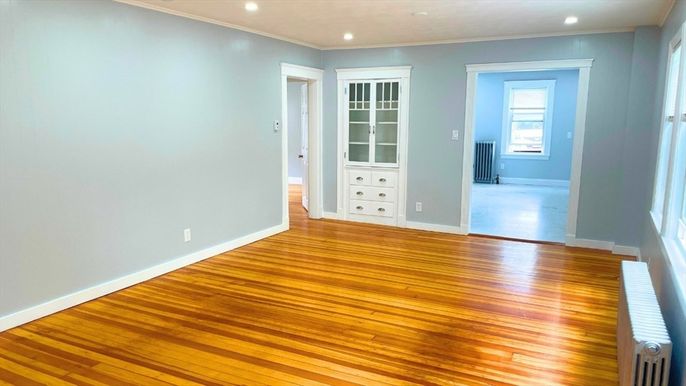 Empty room, Interior, Recessed Lighting, Wood Texture Flooring
