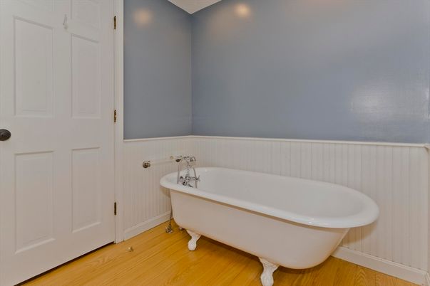 Bathroom, Free Standing Baths, Interior, Wood Texture Flooring