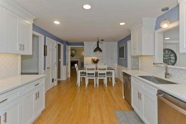 Dining room, Interior, Kitchen, Pendant Lights, Recessed Lighting, Stainless Steel Appliances, Wood Texture Flooring