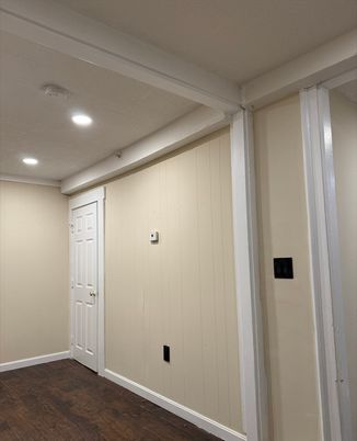Empty room, Interior, Recessed Lighting, Wood Texture Flooring