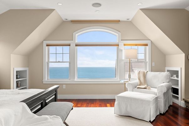 Bedroom, Interior, Recessed Lighting, Water, Wood Texture Flooring