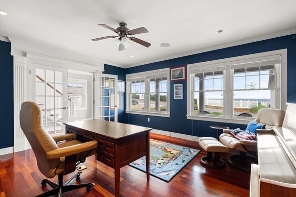 Home Office, Interior, Recessed Lighting, Wood Texture Flooring