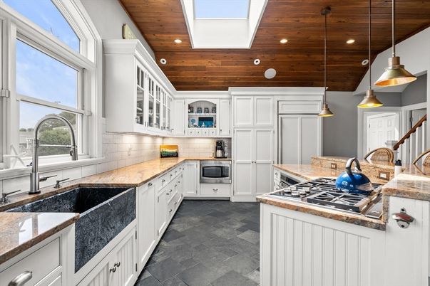 Interior, Kitchen, Pendant Lights, Recessed Lighting, Wooden Ceilings