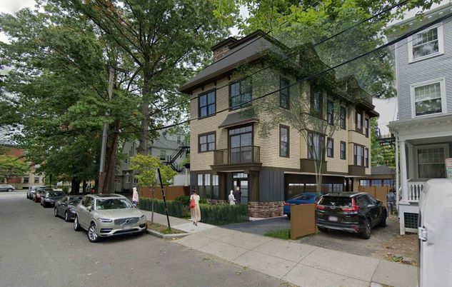 Exterior, Facade, Rowhouse