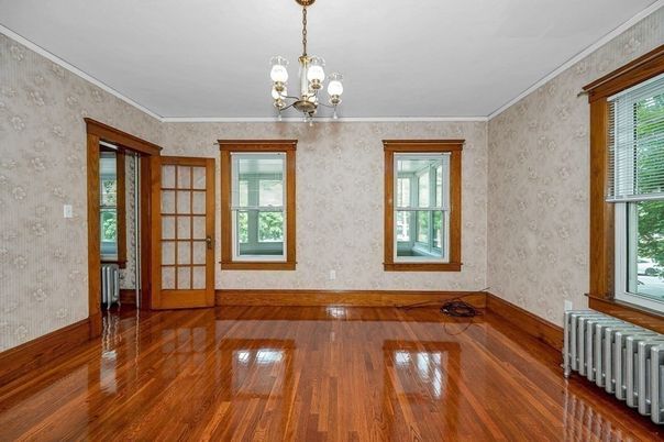 Chandelier, Empty room, Interior, Wood Texture Flooring