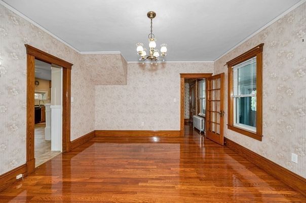 Chandelier, Empty room, Interior, Wood Texture Flooring
