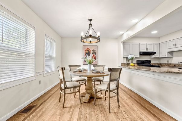 Chandelier, Dining room, Interior, Kitchen, Pendant Lights, Recessed Lighting, Wood Texture Flooring