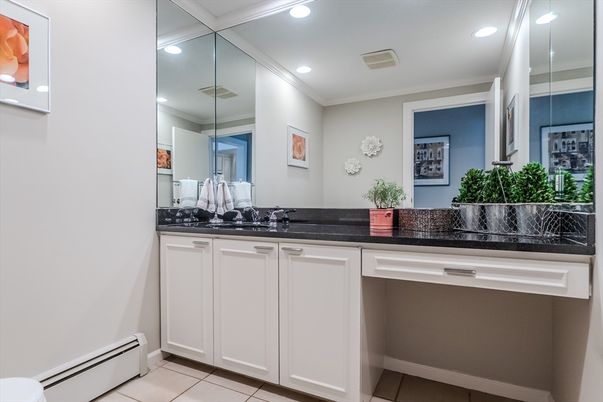 Bathroom, Interior, Recessed Lighting